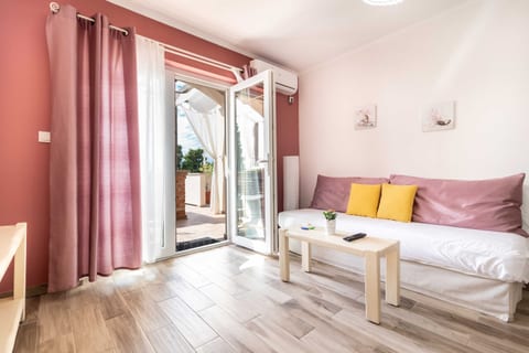 Apartments Vintage - Unit 209364-5