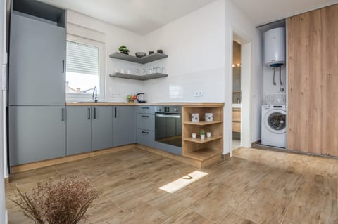 Apartments Pejakovic - Unit 209434-5