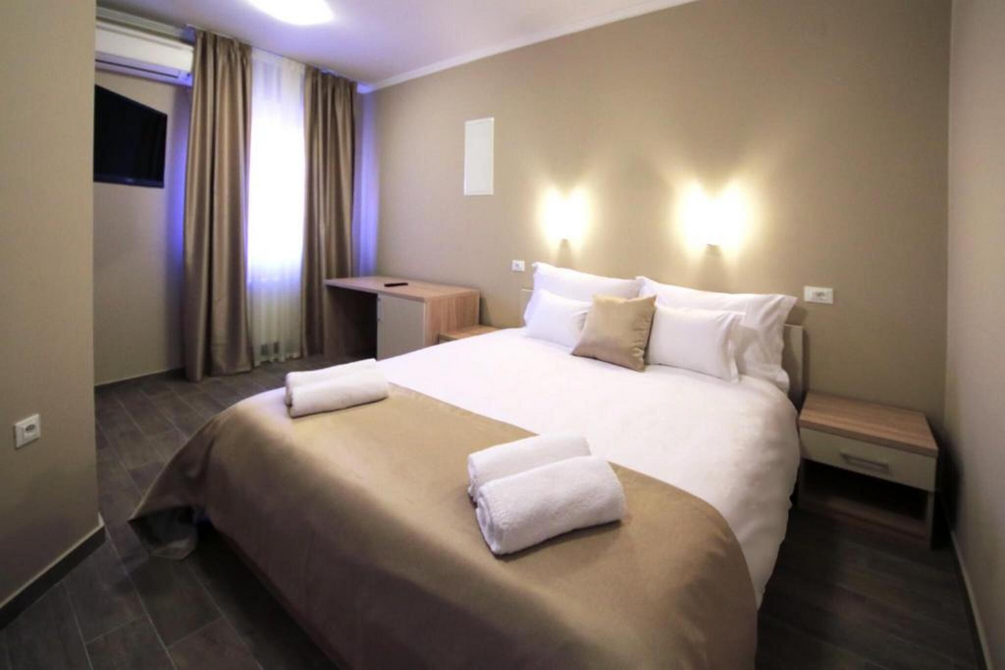 Room Ave Maria - Unit 211046-16