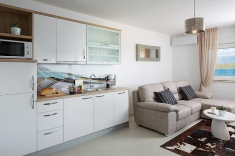 Apartments Vista Royal - Unit 209458-5