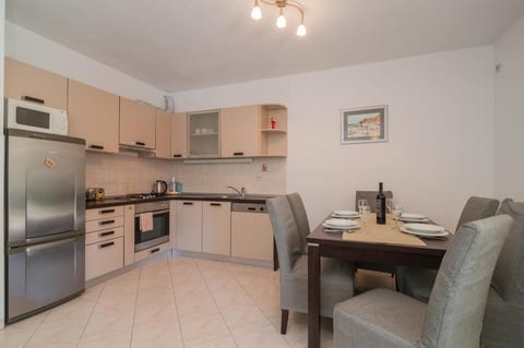 Apartment Irena - Unit 209492-5