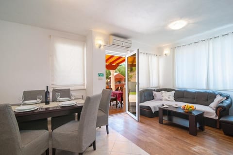 Apartment Irena - Unit 209492-5