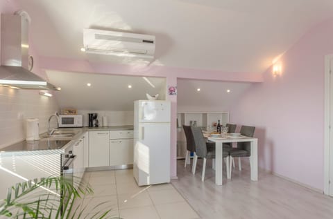 Apartment Golden Sunset - Unit 209502-5