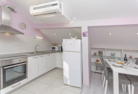 Apartment Golden Sunset - Unit 209502-5