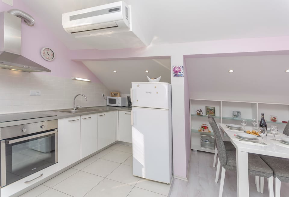 Apartment Golden Sunset - Unit 209502-5
