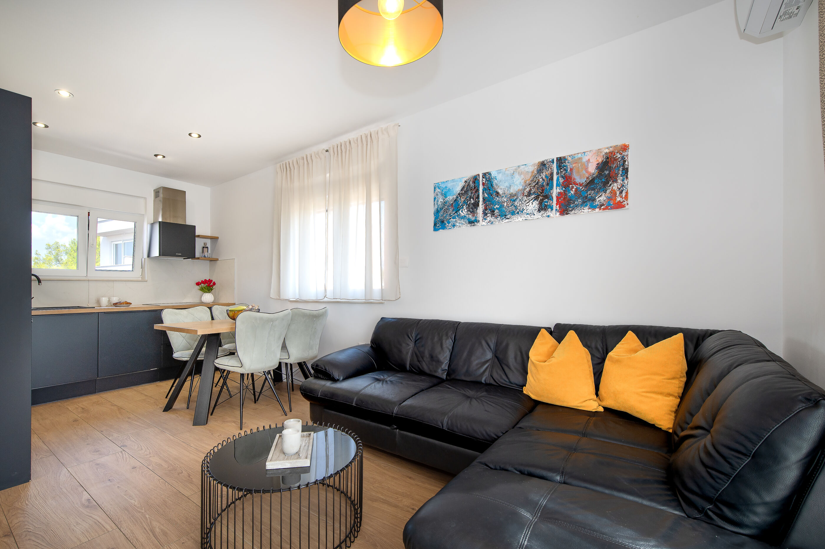Villa Luxe - Unit 209724-5