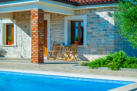 Villa Lunis - Unit 209769-5
