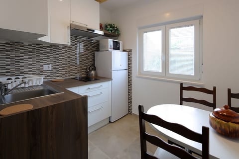 Apartments Sonja - Unit 209912-5