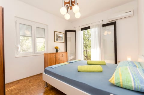Apartment More - Unit 209922-5
