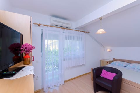 Apartments Mirjana Blue Beach - Unit 207199-16