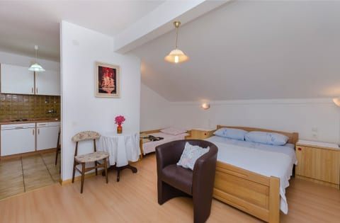 Apartments Mirjana Blue Beach - Unit 207200-16