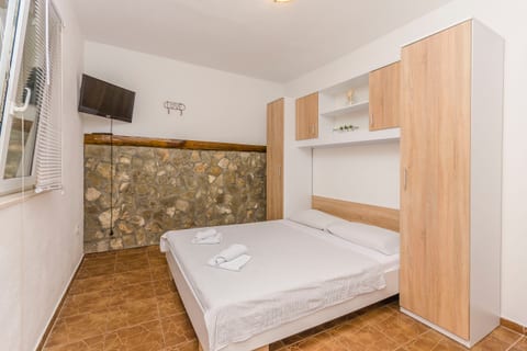 House Hacienda - Unit 207282-16