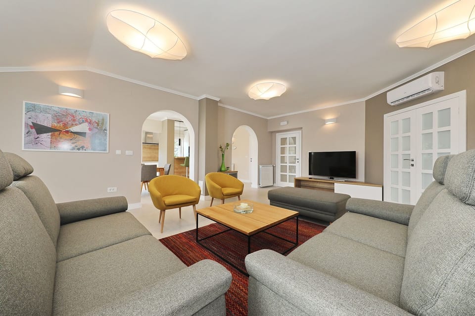 Villa Adrian - Unit 207307-16