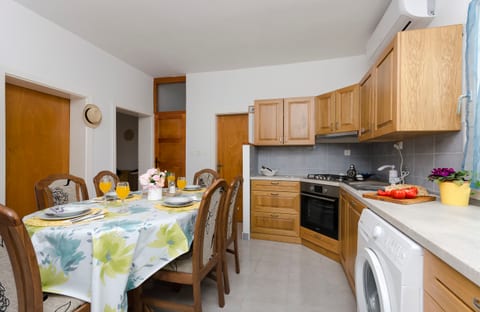 Apartments Ivana - Unit 207342-16