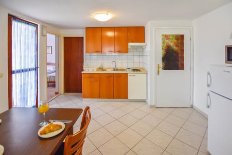 Apartments Jacqueline - Unit 207366-16