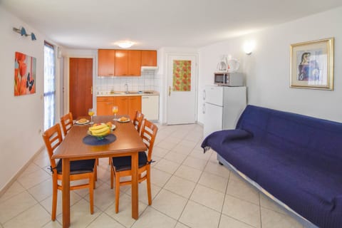 Apartments Jacqueline - Unit 207366-16