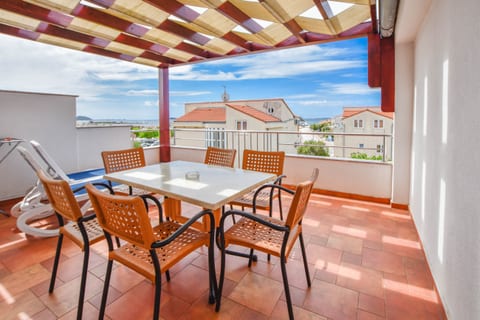 Apartments Jacqueline - Unit 207366-16
