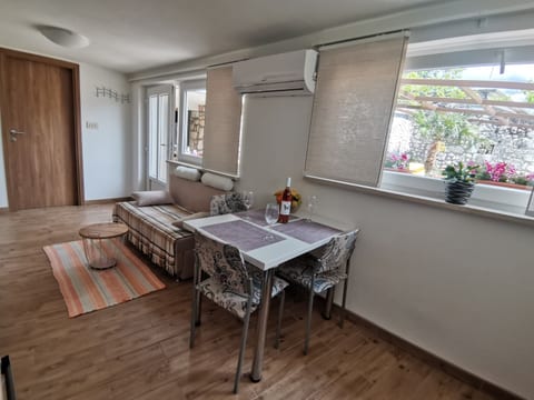 Apartment Maja - Unit 207377-16