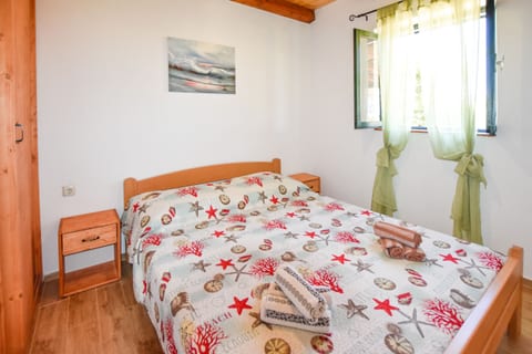House Filip - Unit 208424-16