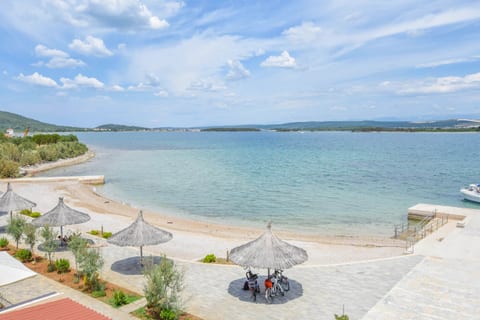 Apartment L and S on The Beach - Unit 208481-16