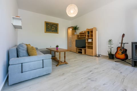 House Tinac - Unit 208501-16