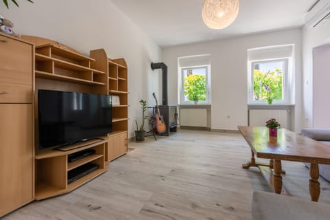 House Tinac - Unit 208501-16