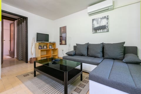 Apartments Zec - Unit 210546-16