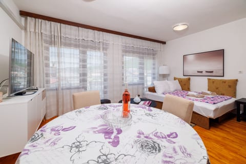 Apartments Zec - Unit 210557-16