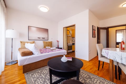 Apartments Zec - Unit 210557-16