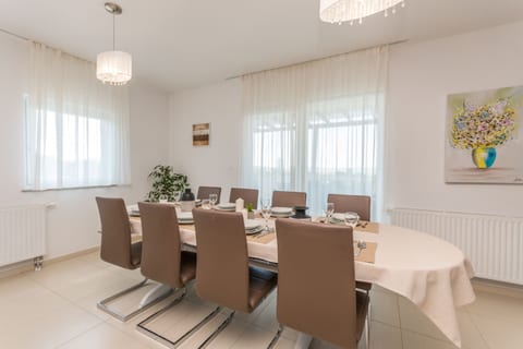 Villa Petrel - Unit 210590-16