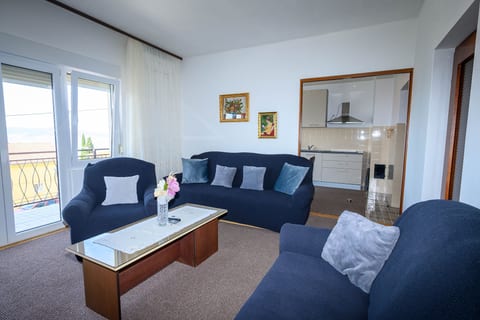 Apartments Vesna - Unit 210690-16