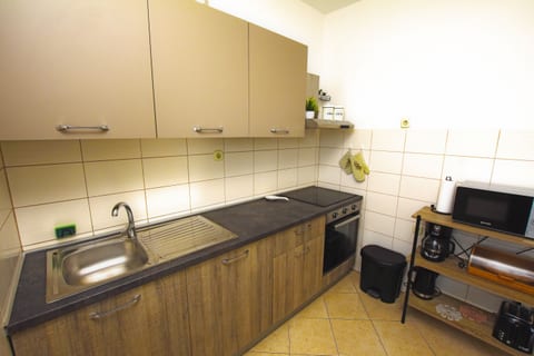 House Cvit - Unit 210703-16
