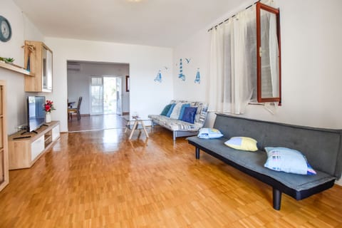 House Marko - Unit 210710-16