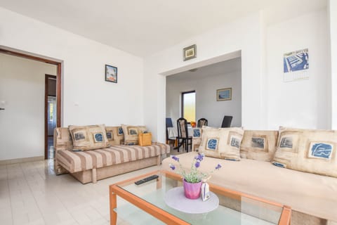 House Marrie Lou - Unit 210757-16