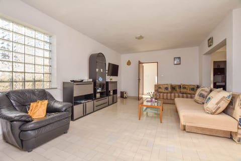 House Marrie Lou - Unit 210757-16