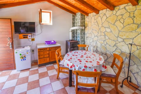 House Volak - Unit 210790-16