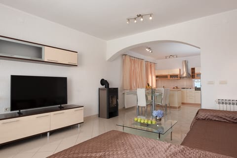 House Gold Point - Unit 210819-16