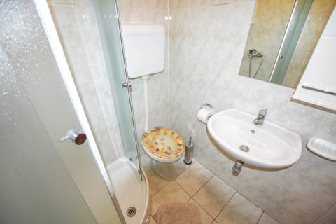 House Rovana - Unit 210823-16