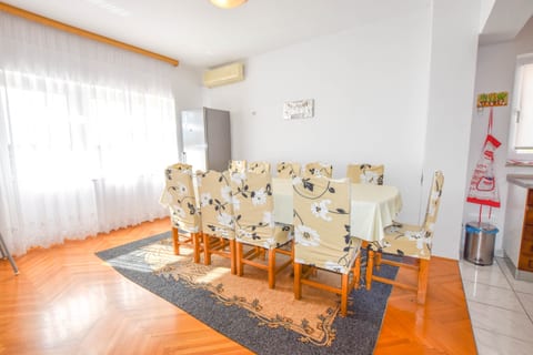 House Rovana - Unit 210823-16