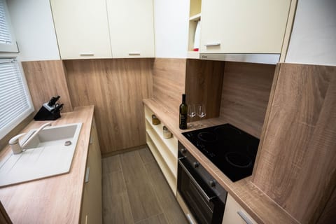 Apartment N D - Unit 210824-16