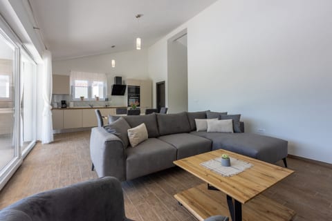 Villa Deluxe - Unit 210825-16