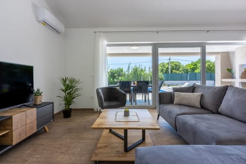 Villa Deluxe - Unit 210825-16