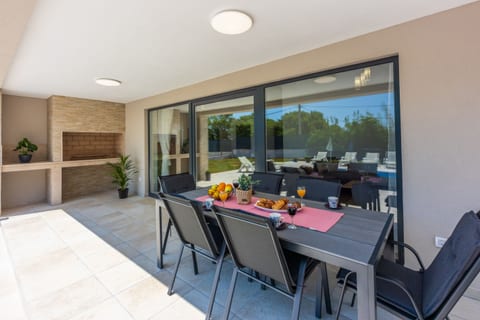 Villa Deluxe - Unit 210825-16