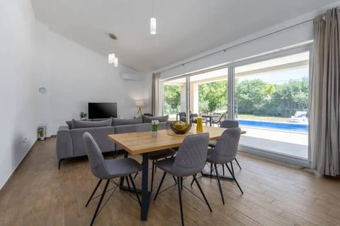 Villa Deluxe - Unit 210825-16