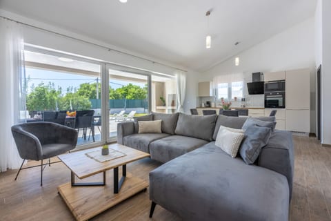 Villa Deluxe - Unit 210825-16