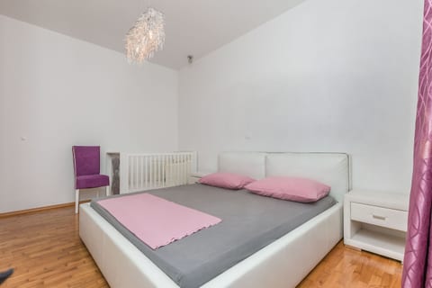 Apartment Mario - Unit 210835-16