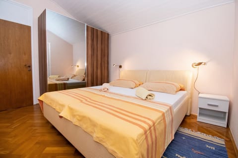 Apartments and Room Agiss with pool - Unit 210860-16