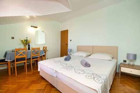 Apartments and Room Agiss with pool - Unit 210861-16