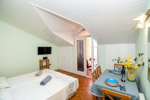 Apartments and Room Agiss with pool - Unit 210861-16