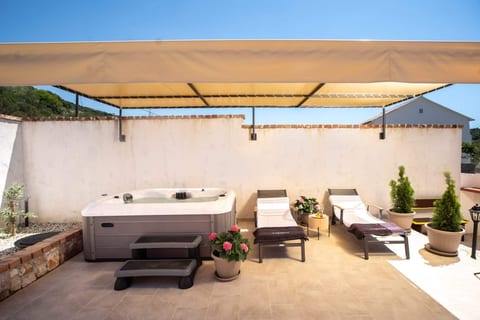 House Olive tree - Unit 210867-16